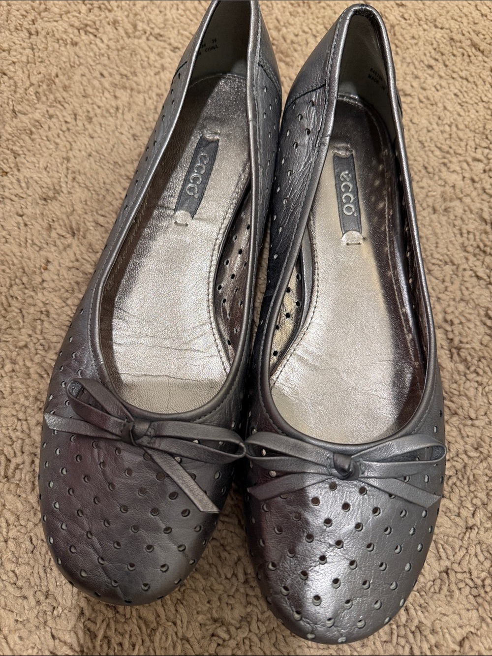 Ecco Metallic Silver Perforated Leather Ballet Flats